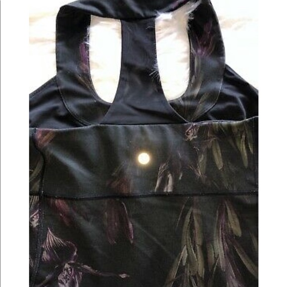 Lululemon Scoop Neck Tank - Picture 9 of 10